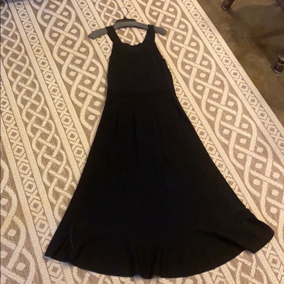 NWT Leo and Sage Black Midi Dress - Picture 1 of 3